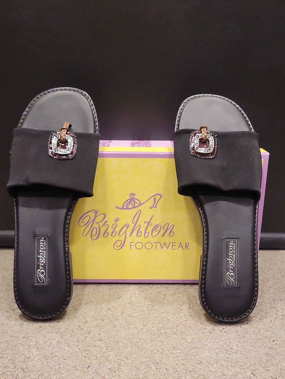 BRIGHTON Opus Italy Black Slip On Sandals Ornate Medallion Slides Shoes Sz 8 M